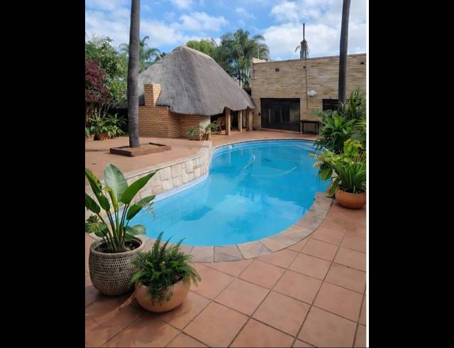 5 BEDROOM FREEHOLD FOR SALE IN WELGELEGEN